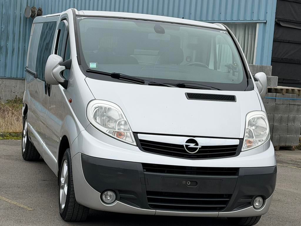 Opel Vivaro 2.0 Cdti / Automatique Airco TVA, Autos, Camionnettes & Utilitaires, Argent ou Gris, Achat, Entreprise, 3 places