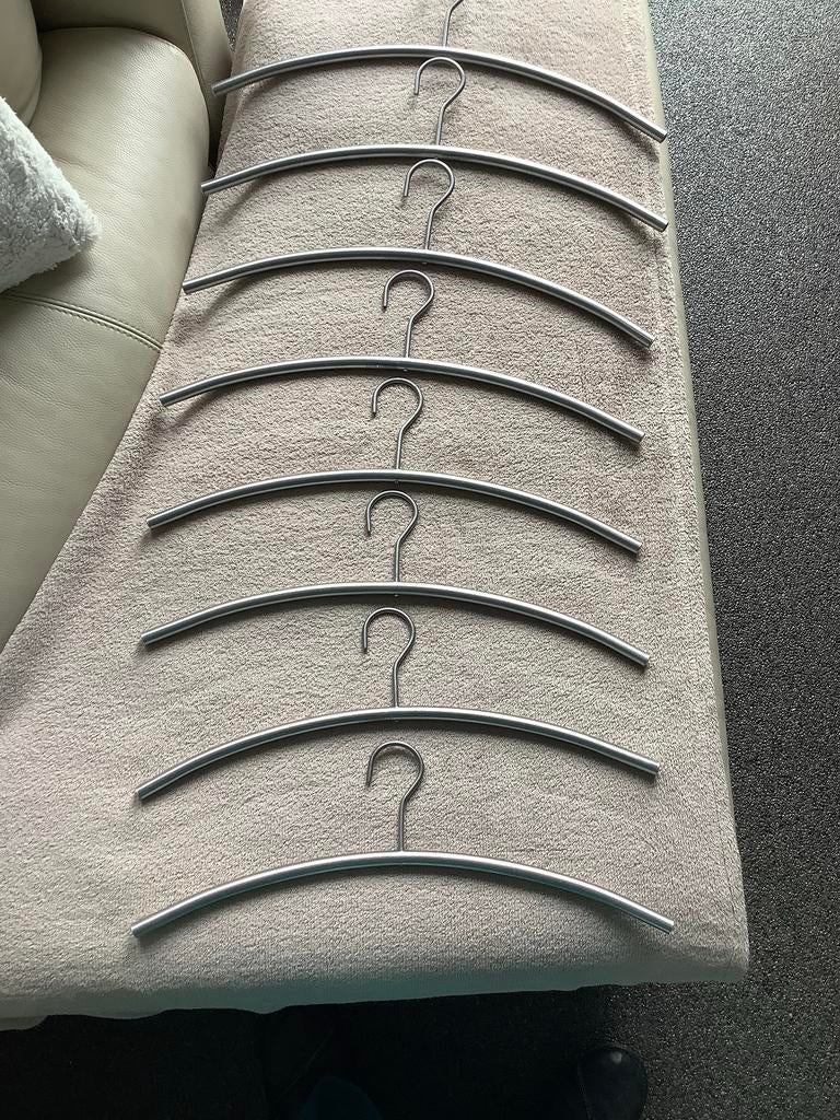 8 metalen kleerhangers v vestiair/dressing - samen €8, Ophalen, Zo goed als nieuw
