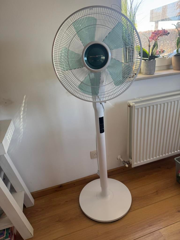 Rowenta ventilator in perfecte staat, Ophalen, Ventilator met afstandsbediening, Zo goed als nieuw