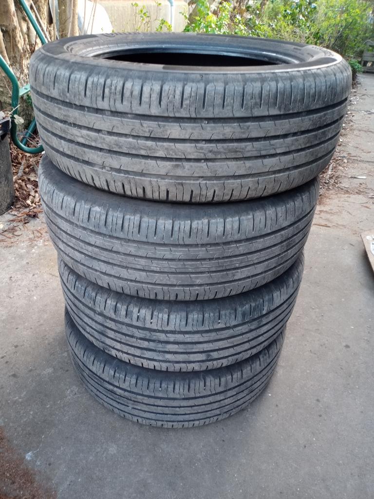 Pneus Continental EcoContact 6, Autos : Pièces & Accessoires, Pneus & Jantes, 215 mm, Véhicule de tourisme, Pneus été, Enlèvement