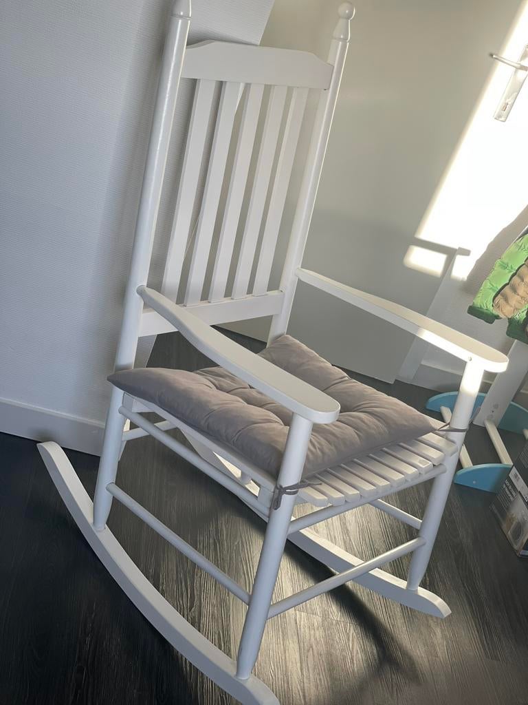 Schommelstoel, Ophalen, Zo goed als nieuw