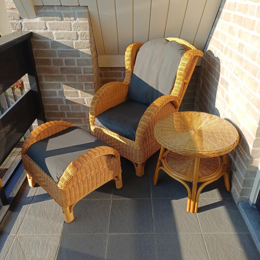 Heerlijke rotan loungefauteuil/voetenbankje/tafeltje, Jardin & Terrasse, Chaises de jardin, Rotin, Enlèvement