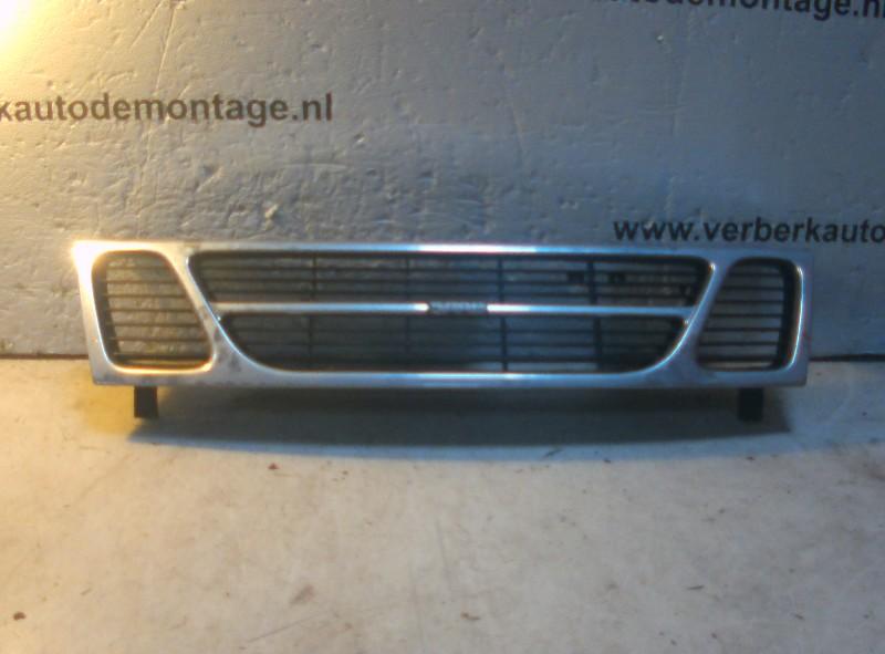 CALANDRE Saab 900 II (YS3D) (01-1993/02-1998), Utilisé, Saab