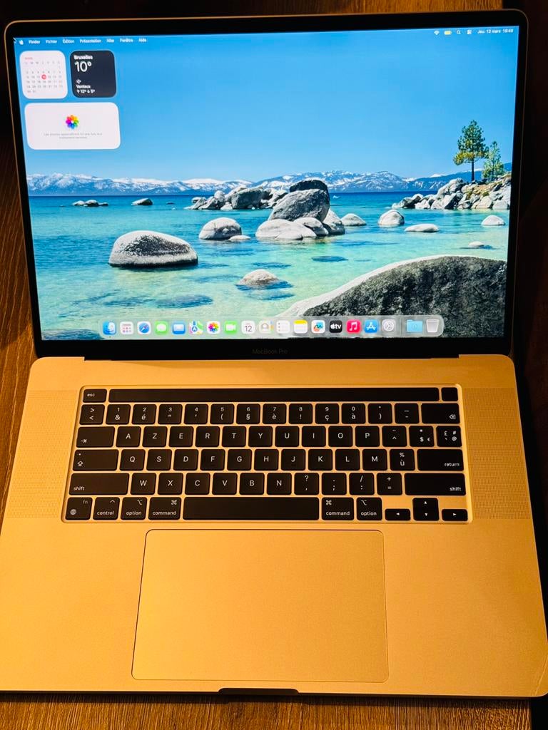 Apple Macbook Pro Retina 16" Touch-Bar 2019, Computers en Software, Apple Macbooks, Zo goed als nieuw, MacBook, Azerty, Ophalen of Verzenden