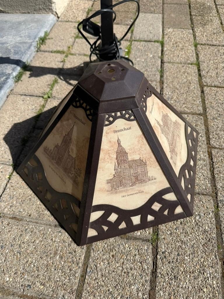 Belle lampe et abat-jour Brasschaat, Maison & Meubles, Lampes | Abat-jour, Crème, Comme neuf, Autres formes, 25 à 50 cm