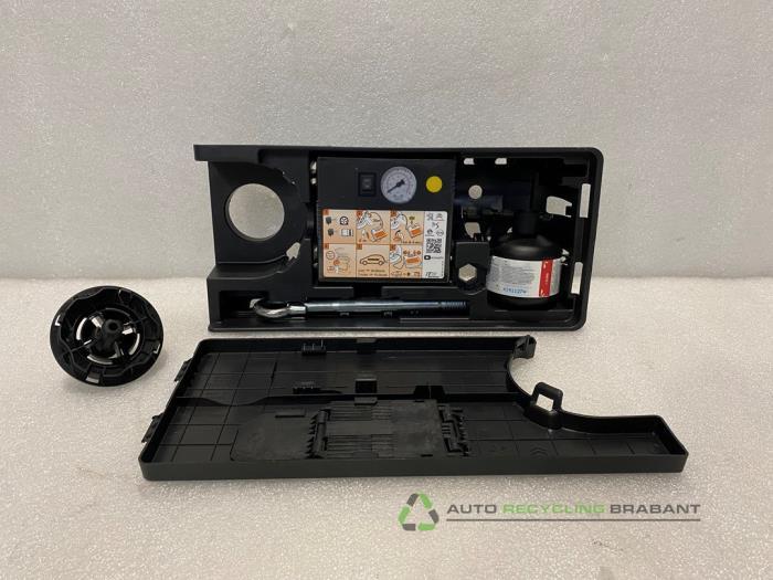 Kit de réparation pneus d'un Citroen C5 Aircross, Autos : Pièces & Accessoires, -, 3 mois de garantie, Utilisé, -