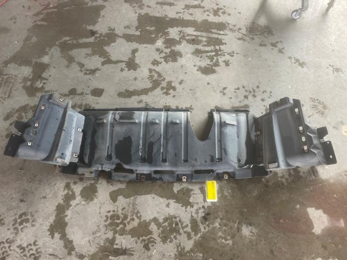 Plaque de protection sol d'un Alfa Romeo Giulia, -, 3 mois de garantie, Utilisé, Alfa Romeo