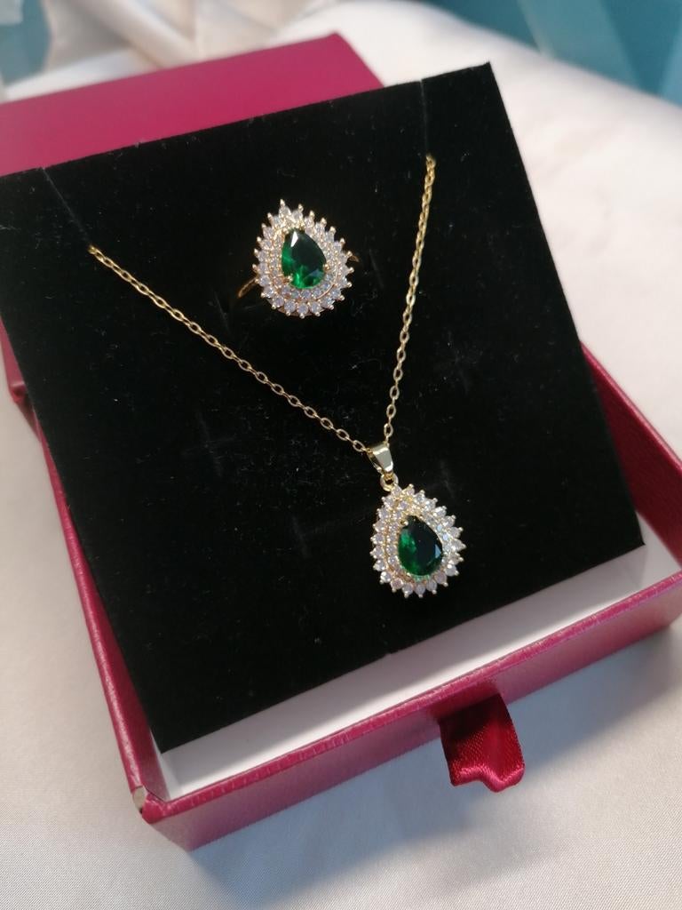 Colliet et boucles d'oreille et anneau acier inoxydable, Bijoux, Sacs & Beauté, Boucles d'oreilles, Enlèvement ou Envoi