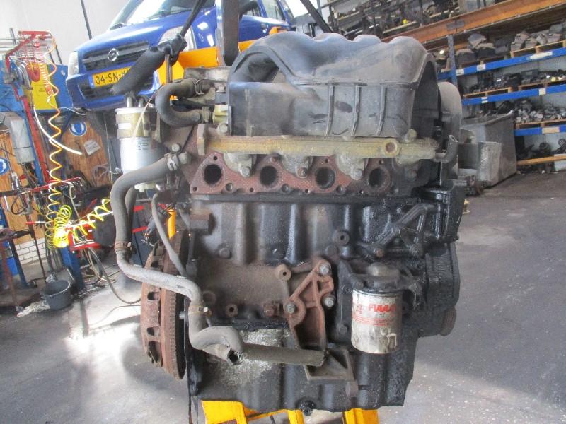 MOTOR Ford Fiesta 4 (01-1995/01-2002) (motorcode--rtj), Auto-onderdelen, Gebruikt, Ford
