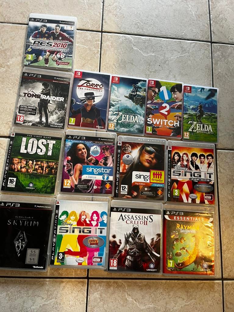PlayStation drie spellen en Nintendo switch spellen, Enlèvement, Comme neuf