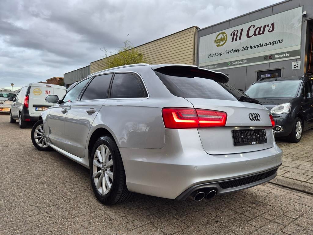 Audi A6 Avant 2.0Tdi S-line 177pk/Automaat/Full option/Euro5, USB, Zwart, Leder en Stof, Bedrijf