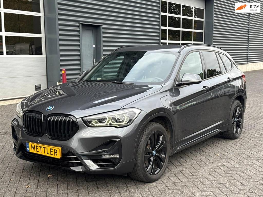 BMW X1 XDrive25e eDrive Edition, Sport line, navigatie, trek, Autos, X1, Achat, Entreprise, Carnet d'entretien