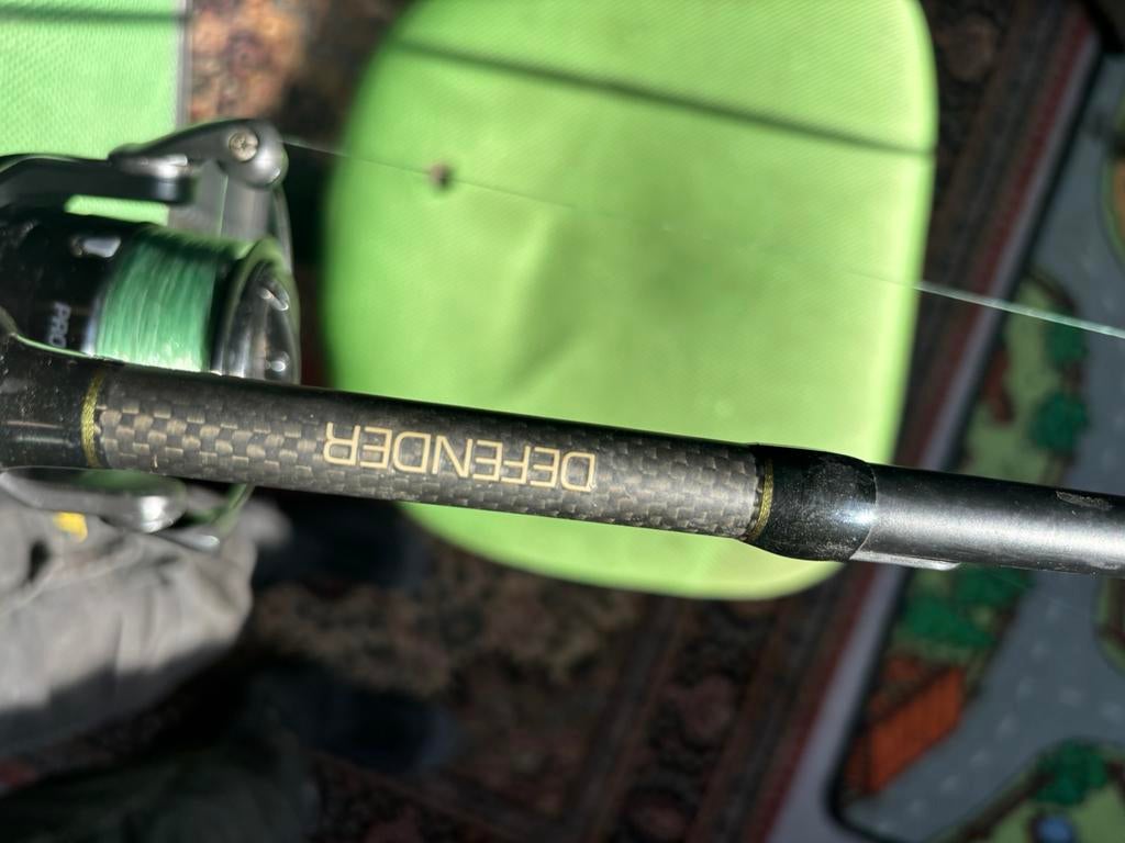 2 karper hengels, Ophalen, Zo goed als nieuw, Complete set