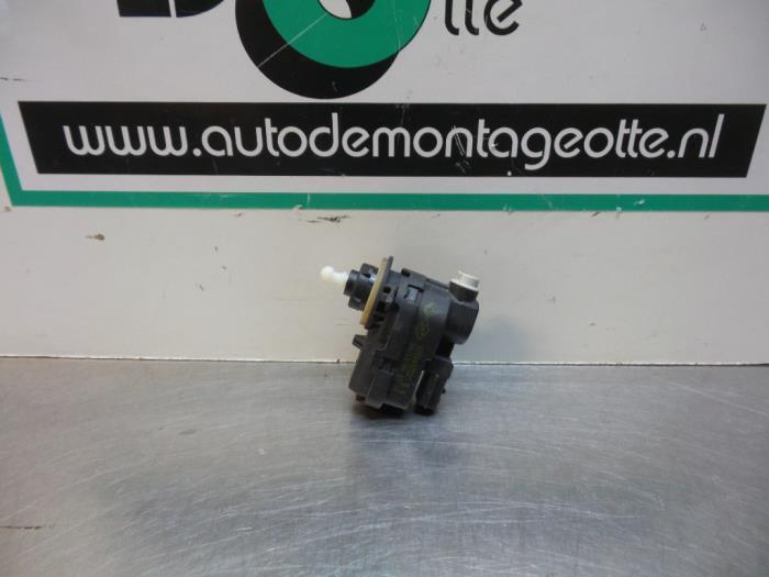 Moteur phare d'un Renault Clio (Clio 3 06-), Renault, -, 3 mois de garantie, Utilisé