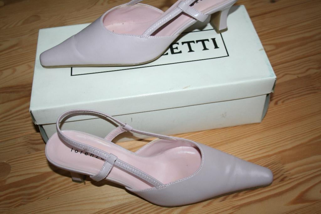 Maat 40 - Lorenzetti - roze pumps - nieuw, Pumps, Nieuw, Ophalen of Verzenden, Roze