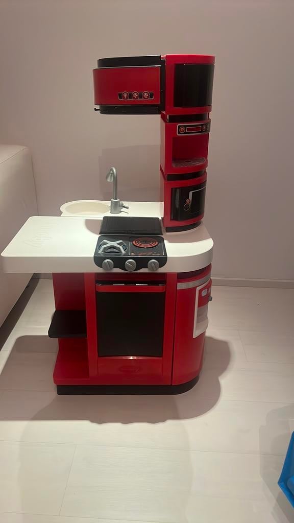 Zeer mooi Keukentje met toebehoren van smoby, Kinderen en Baby's, Ophalen, Zo goed als nieuw, Kunststof, Speelkeuken-accessoire