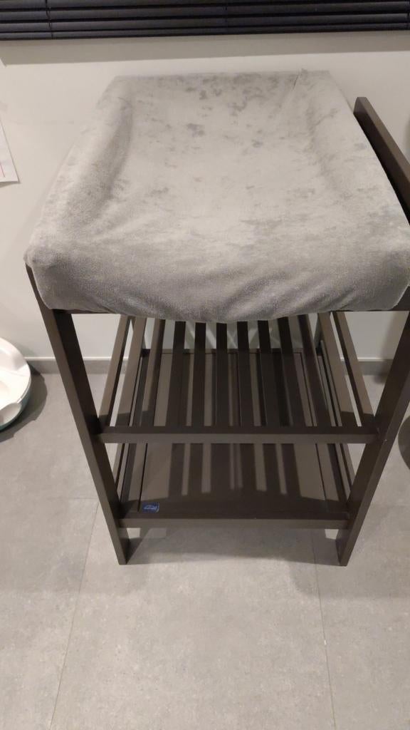 Table à langer grise, Enlèvement