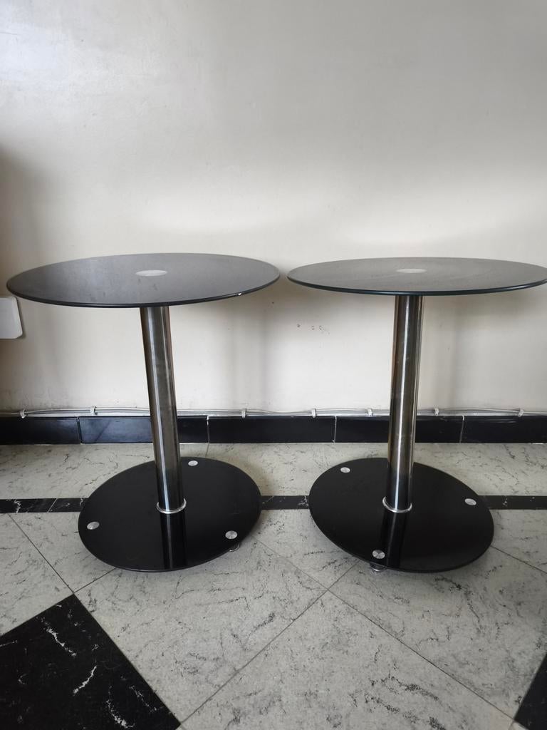 2 bijzettafels, Ophalen