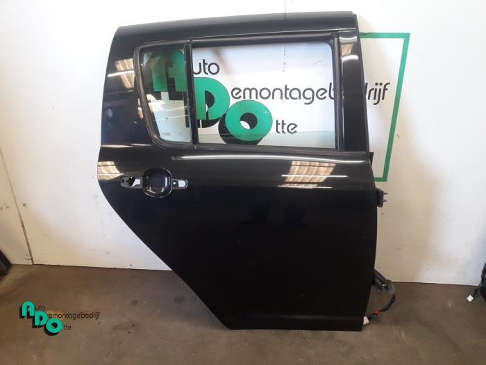 Portière 4portes arrière droite d'un Suzuki Swift (Swift 0, Autos : Pièces & Accessoires, -, 3 mois de garantie, Utilisé, Porte