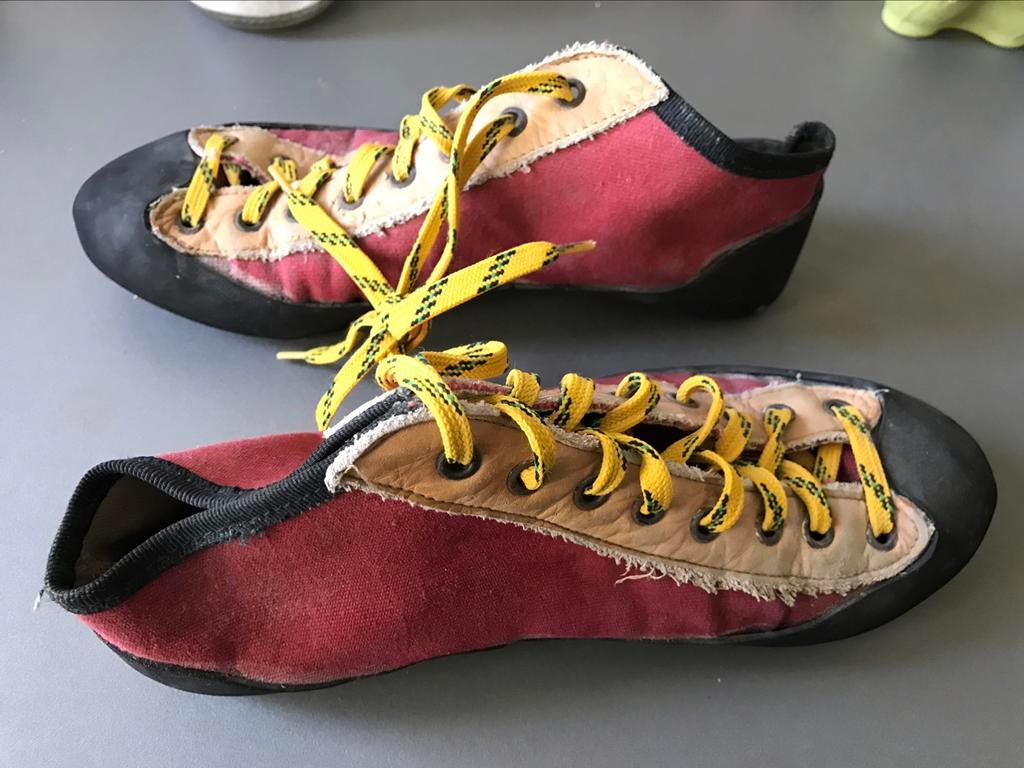 Klimschoenen 41, Ophalen