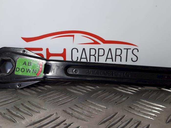 Wielmoersleutel van een Mercedes A-Klasse, Auto-onderdelen, Overige Auto-onderdelen, Mercedes-Benz, Gebruikt, 3 maanden garantie