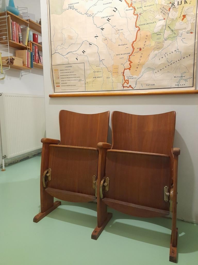 Houten cinema stoel, Ophalen