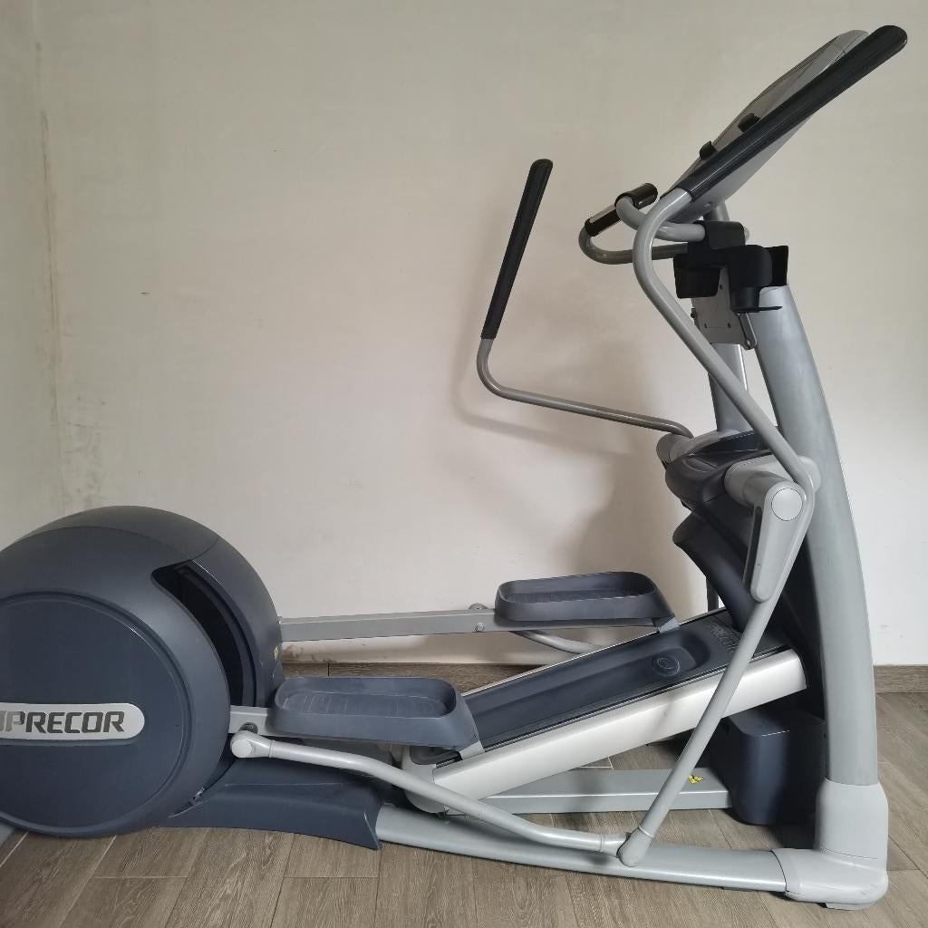 Precor EFX 835 crosstrainer (professioneel), Sport en Fitness, Fitnessapparatuur, Zo goed als nieuw, Crosstrainer, Armen, Benen