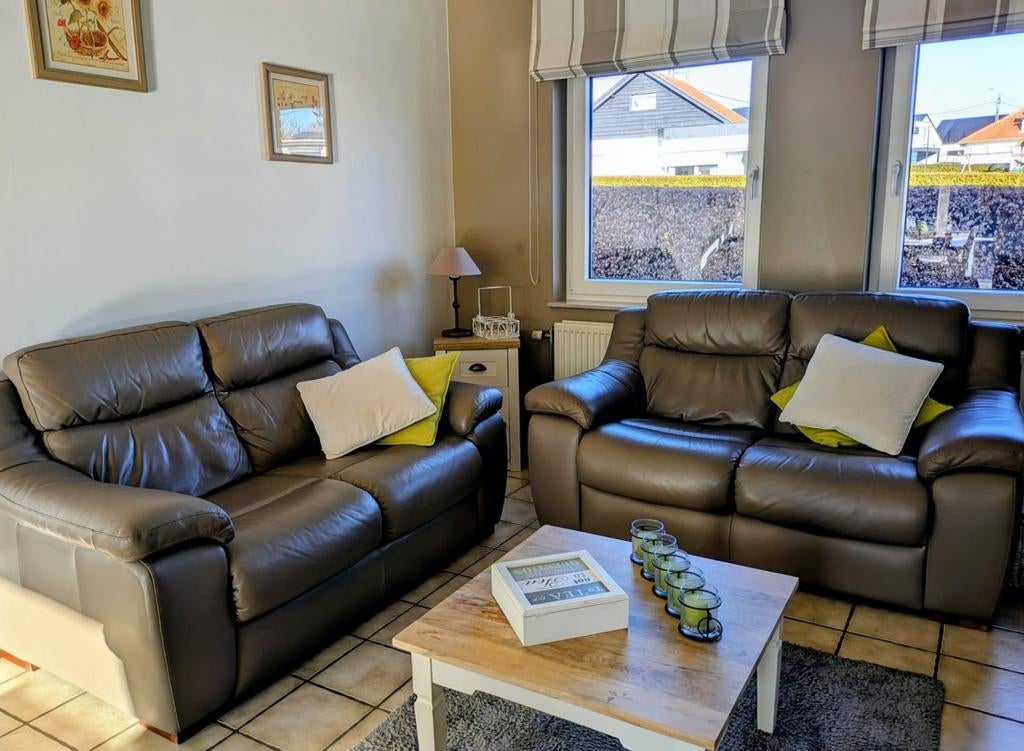 🛋️ Te koop 2 2-zitsbanken, echt leer, taupe., Huis en Inrichting, Ophalen, Tweepersoons, Leer, Zo goed als nieuw