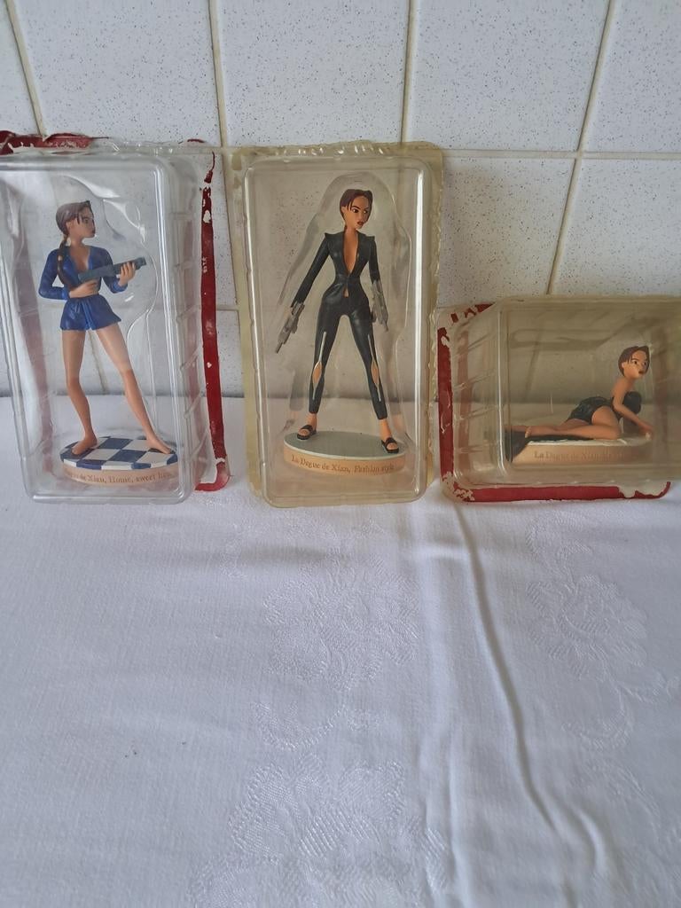 3 verzamelfiguren van Lara Croft, Verzamelen, Ophalen of Verzenden, Zo goed als nieuw