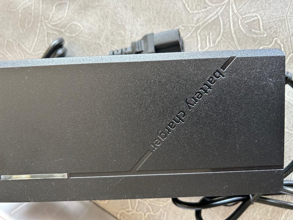 Oplader batterij Li-ion fiets Chargeur batterie Li-ion vélo, Enlèvement ou Envoi, Neuf