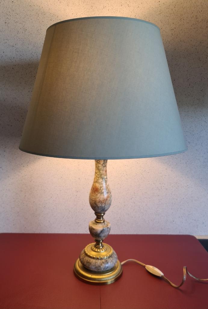 Lampe de table/chevet en marbre, Enlèvement, Comme neuf, 50 à 75 cm