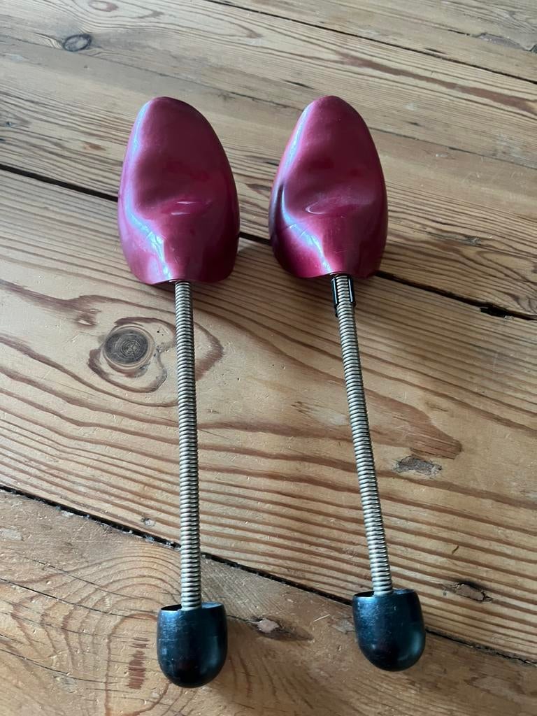 Élargisseur de chaussures, Enlèvement, Porté