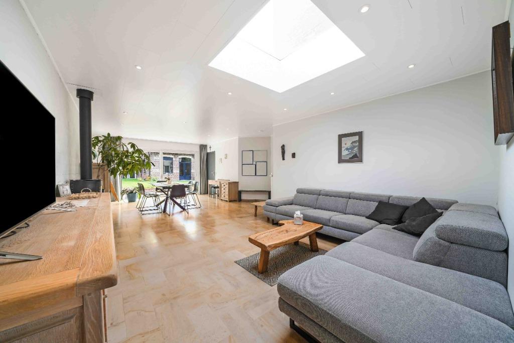 Maison/commerce sur la place de COMINES, accès latér, annexe, Immo, Maisons à vendre, Habitation avec espace professionnel, 144 m²