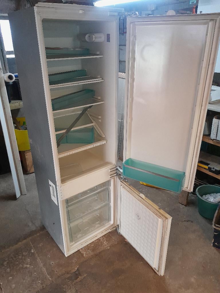 inbouw koelkast/ diepvriezer Siemens (label B), Elektronische apparatuur, Koelkasten en IJskasten, Ophalen, Gebruikt, Met vriesvak