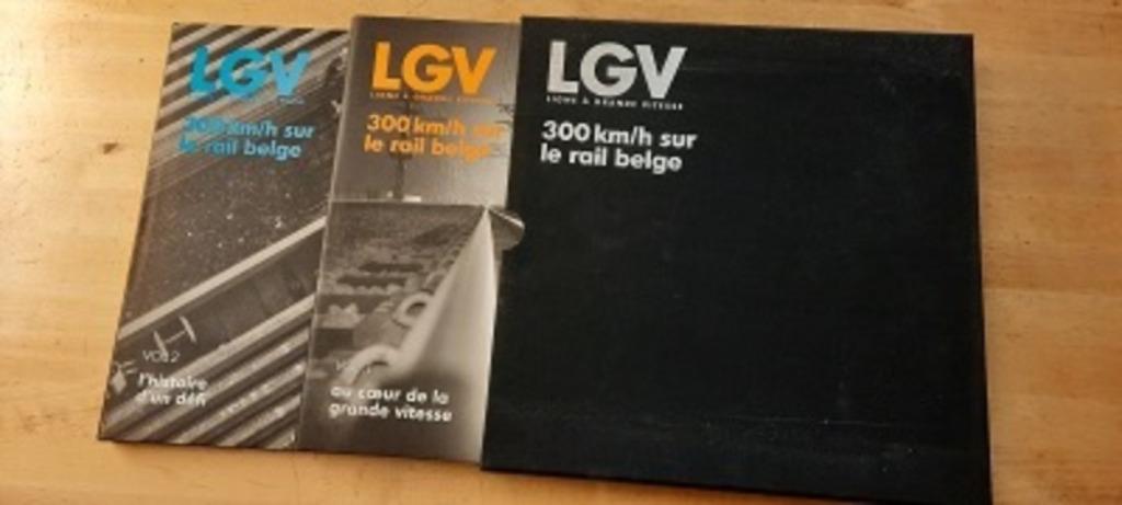 Pochette INFRABEL - LGV 300km/h sur le rail belge (2 tomes), Hobby & Loisirs créatifs, Trains miniatures | Échelles Autre, Enlèvement ou Envoi