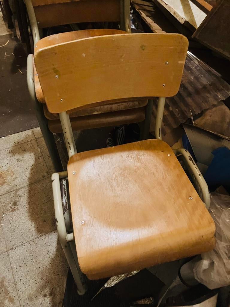 Vintage houten schoolstoelen en stapelstoelen, Huis en Inrichting, Stoelen, Ophalen, Zo goed als nieuw