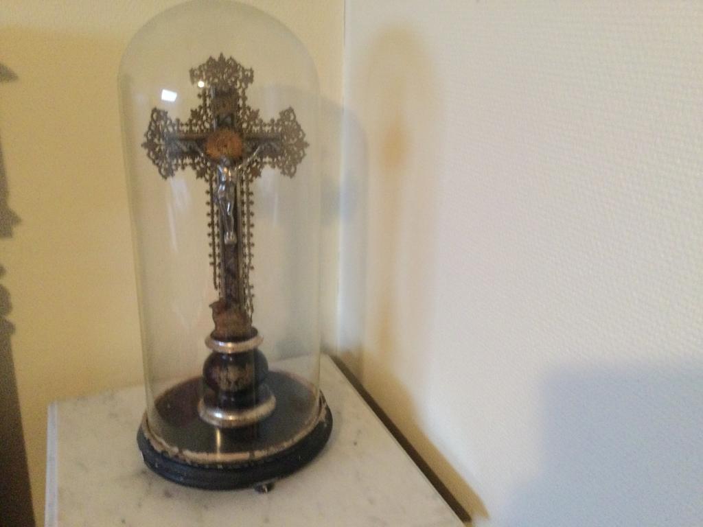 Antieke stolp met kruisbeeld, Enlèvement, Utilisé