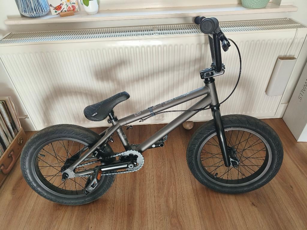 BMX skatepark fiets 16" Subrosa, Fietsen en Brommers, Fietsen | Crossfietsen en BMX, Zo goed als nieuw, 16 tot 20 inch, Staal