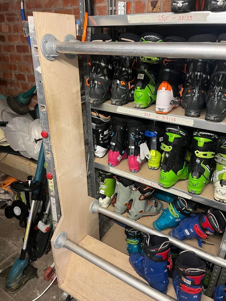 Porte-skis pour 20 paires de skis, Enlèvement, Ski