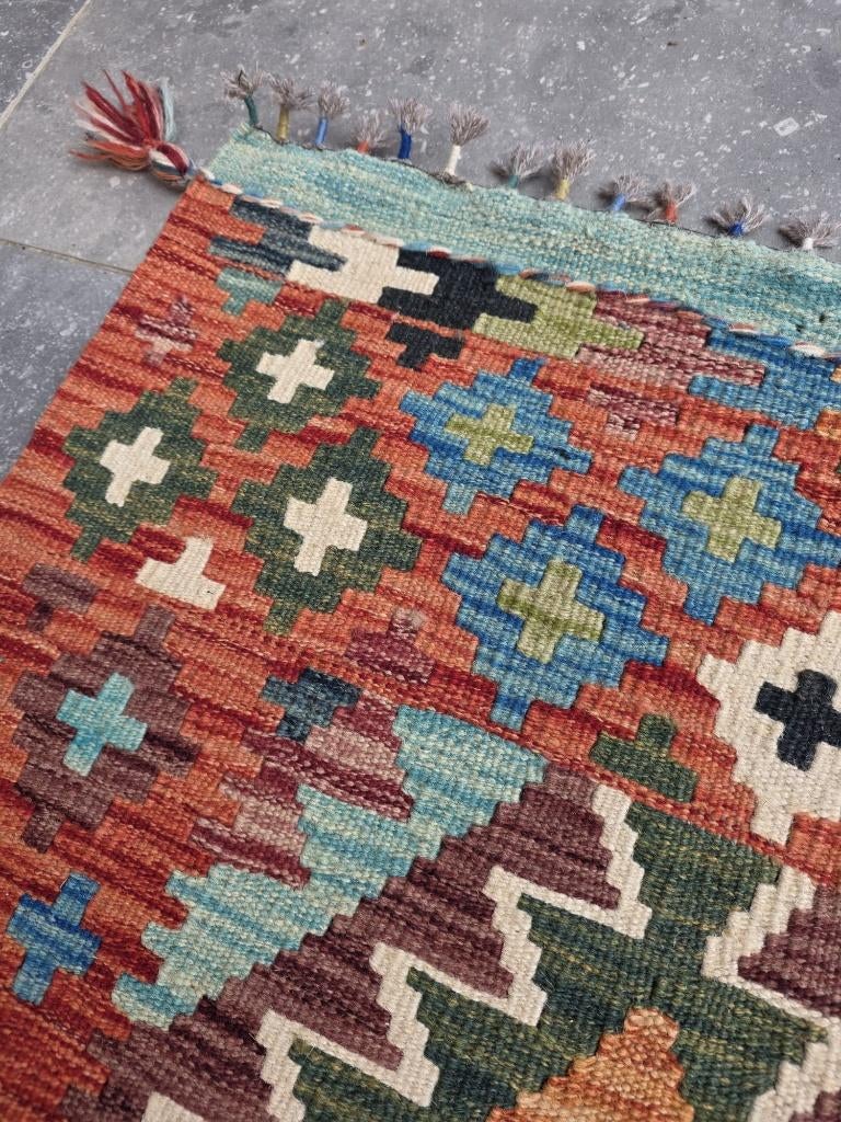 Handgeweven Albanees tapijt, Antiek en Kunst, Antiek | Tapijten, Tafelkleden en Textiel, Ophalen