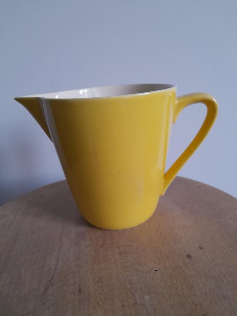 Geel vintage melkkannetje Villeroy & Boch, Antiek en Kunst, Ophalen