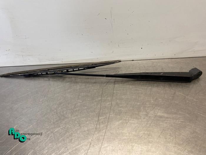 Bras essuie-glace avant d'un Nissan Terrano (Terrano II 93-), Autos : Pièces & Accessoires, -, 3 mois de garantie, Utilisé, -
