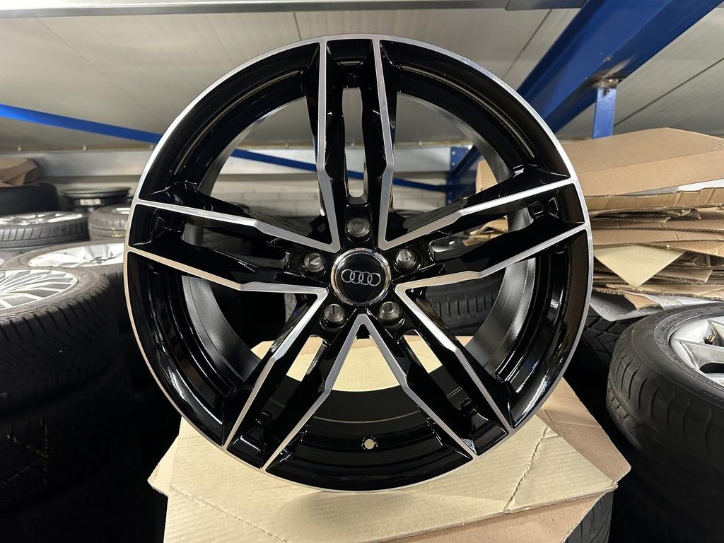 NIEUW 18inch Audi BMW Seat Skoda VW RS Style Velgen! 5x112, Autos : Pièces & Accessoires, Pneus & Jantes, Pneus et Jantes, Véhicule de tourisme