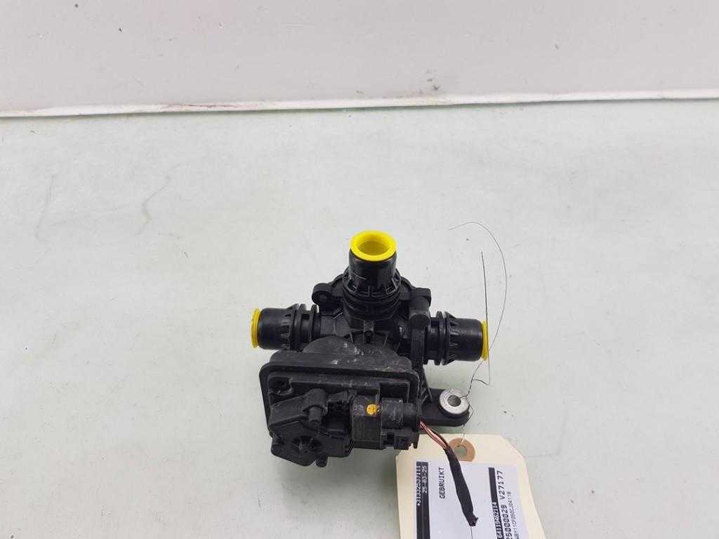 EXTRA EAU POMPE BMW iX (I20) (01-2021/-) (|64119462114|), Utilisé, BMW, Petuelring 130
80809  München, DE, Bayerische Motoren Werke AG