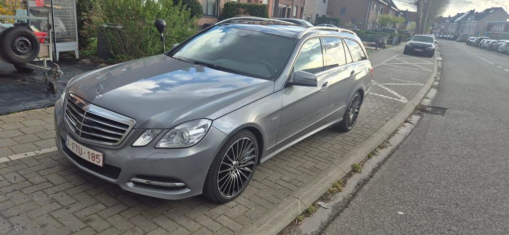 Mercedes E200 S212 2011, Auto's, Euro 5, Achterwielaandrijving, 4 cilinders, Leder