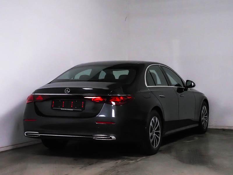 Mercedes-Benz E-klasse 220 d Berline Business Line | Lederen, Auto's, Automaat, Gebruikt, 4 cilinders, Zilver of Grijs