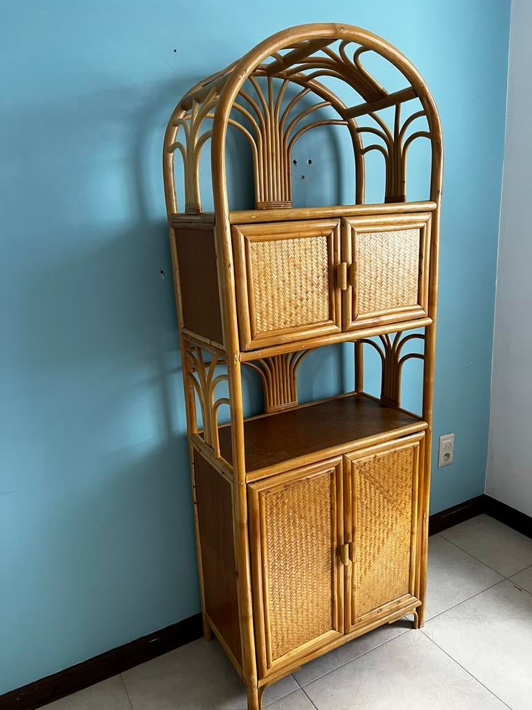 Vintage kastje in rotan, Ophalen, Zo goed als nieuw