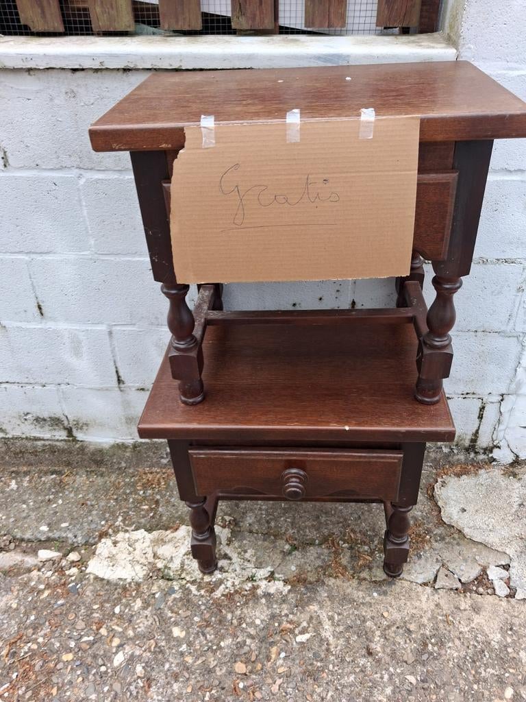 Nachtkastjes, Huis en Inrichting, Slaapkamer | Nachtkastjes, Ophalen