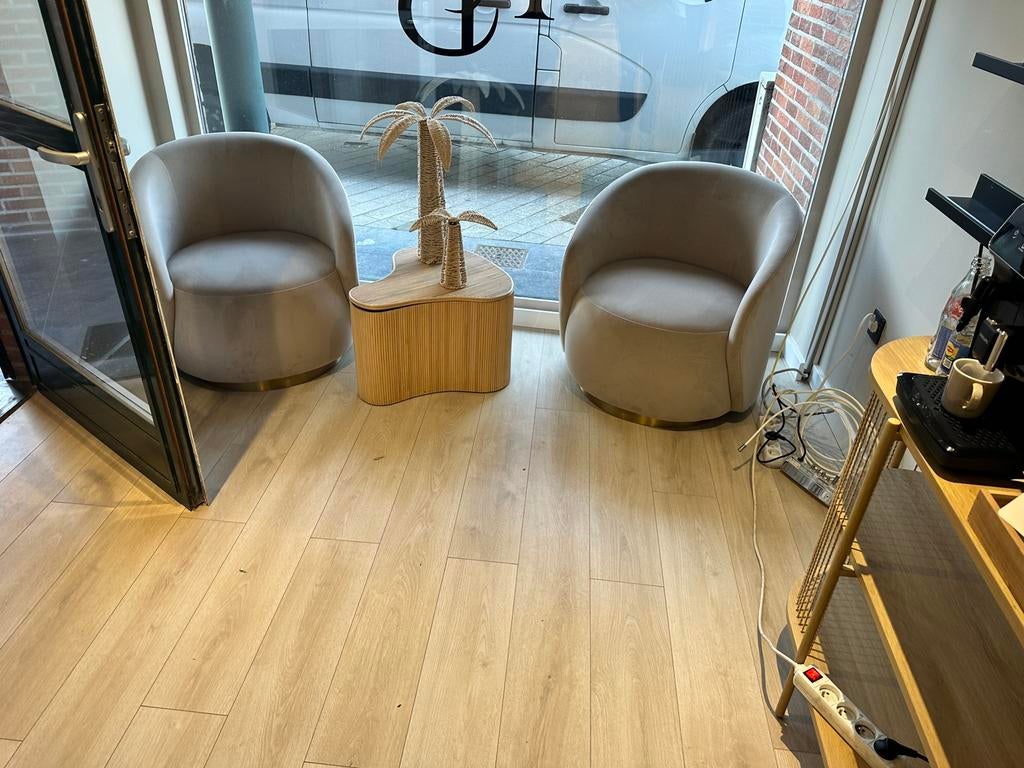 Kapster/ beautysalon inrichting, Huis en Inrichting, Stoffering | Vloerbedekking, Ophalen, Zo goed als nieuw