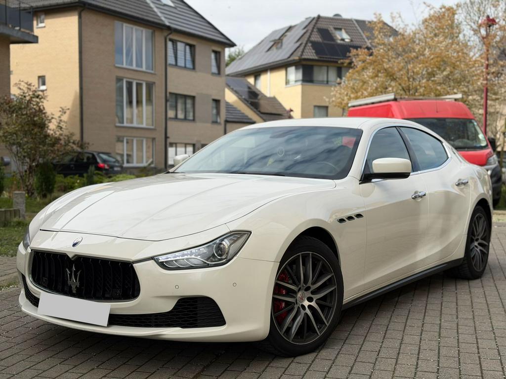 Maserati Ghibli 3.0 Diesel 275Ch (prêt a immatriculer), Autos, Cuir, Achat, Euro 6, Noir
